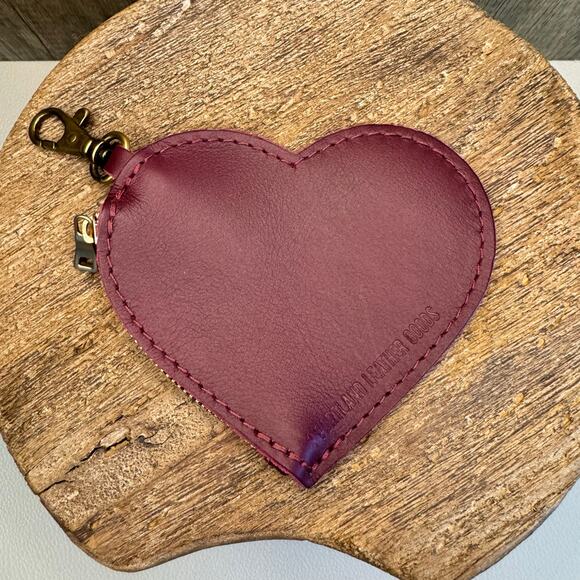 Portland Leather Heart Keychain Pouch FAST SHIP LOLLIPOP Heart NEW - Picture 1 of 3